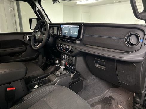 Used 2024 Jeep Wrangler Unlimited Rubicon 4xe w/ Convenience Group image 28