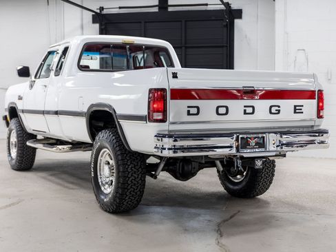 Used 1992 Dodge D/W Truck 250 AWD/4WD image 20