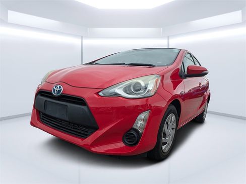 Used 2015 Toyota Prius C Four image 7