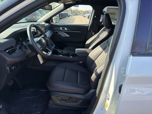 New 2026 Ford Explorer Platinum AWD/4WD image 14