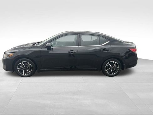 Certified 2025 Nissan Sentra SV image 2