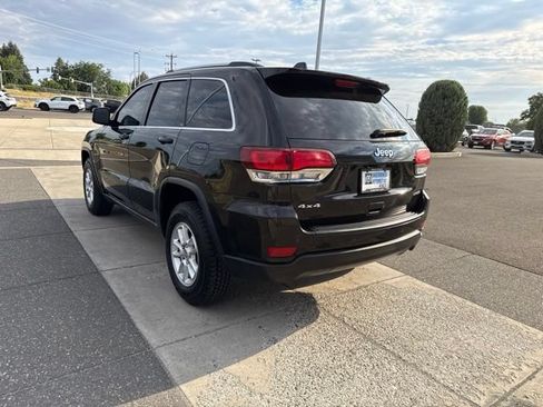 Used 2020 Jeep Grand Cherokee Laredo AWD/4WD image 7