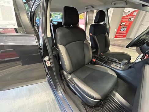 Used 2017 Subaru Crosstrek 2.0i Premium AWD/4WD image 4