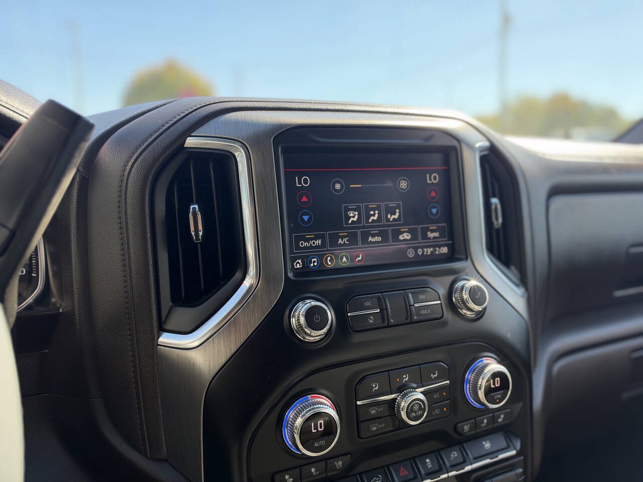 Used 2020 GMC Sierra 3500 Denali w/ Denali Ultimate Package AWD/4WD image 27