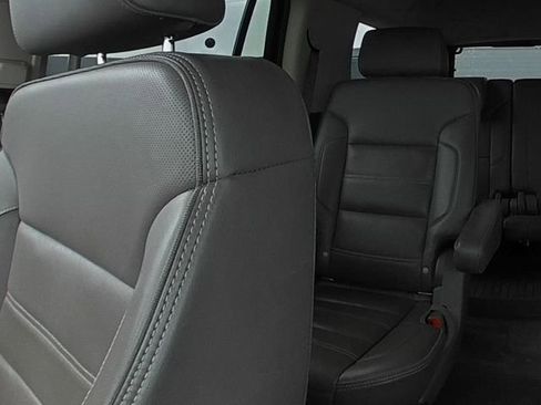 Used 2020 GMC Yukon Denali w/ Open Road Package AWD/4WD image 29