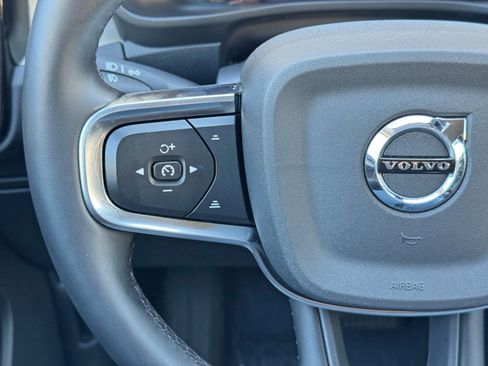 Used 2023 Volvo XC40 B5 Core w/ Protection Package Premier AWD/4WD image 20