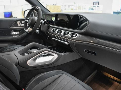 Certified 2026 Mercedes-Benz GLS 63 AMG 4MATIC image 19