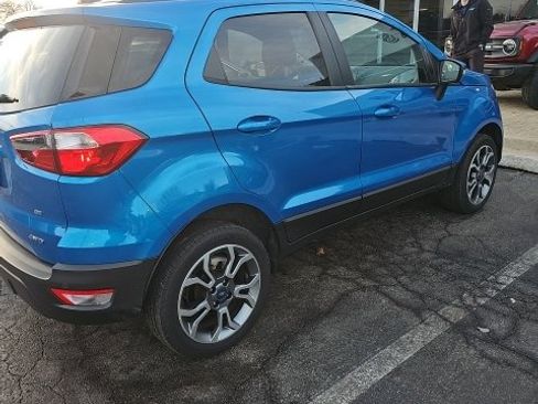 Used 2018 Ford EcoSport SE w/ SE Convenience Package image 3