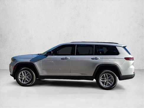 New 2025 Jeep Grand Cherokee L Laredo image 5