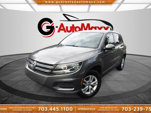 Used 2014 Volkswagen Tiguan S image 1