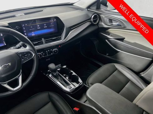 Used 2025 Chevrolet Trax ACTIV w/ Driver Confidence Package FWD image 22