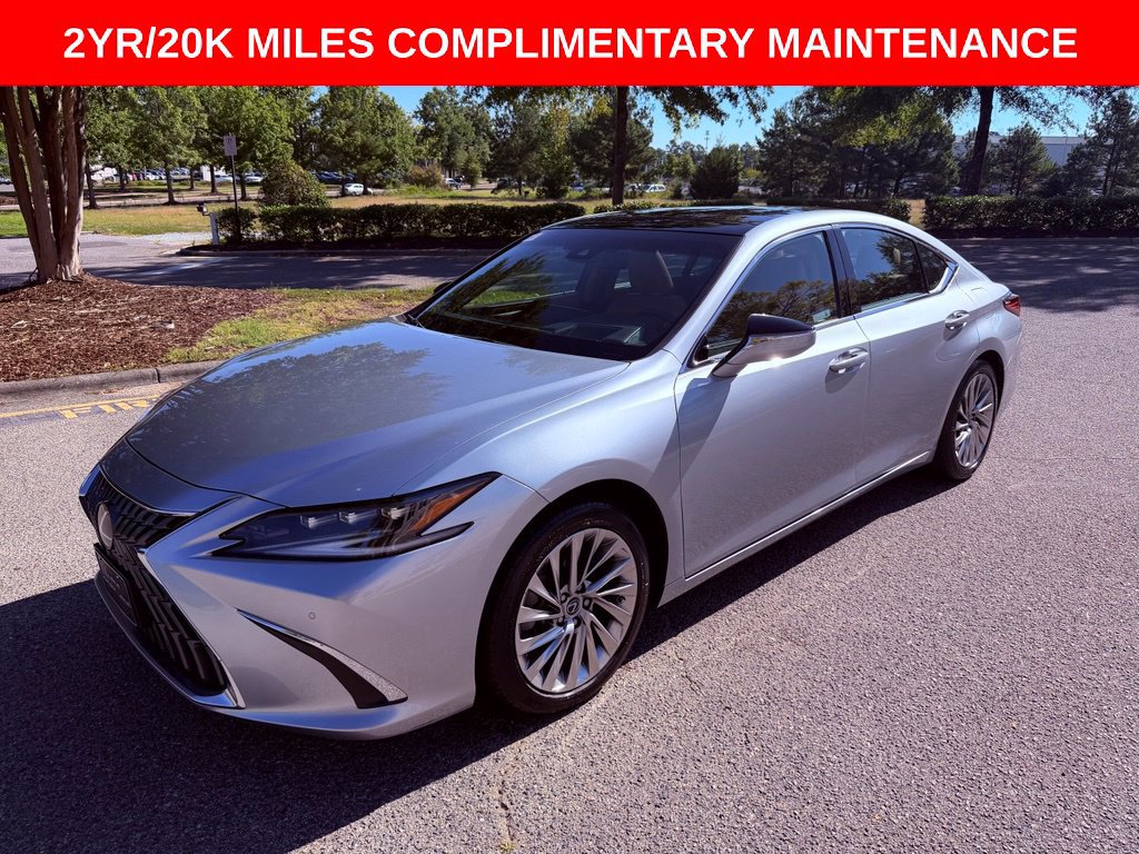 Certified 2022 Lexus ES 350 Ultra Luxury w/ Accessory Package FWD image 3