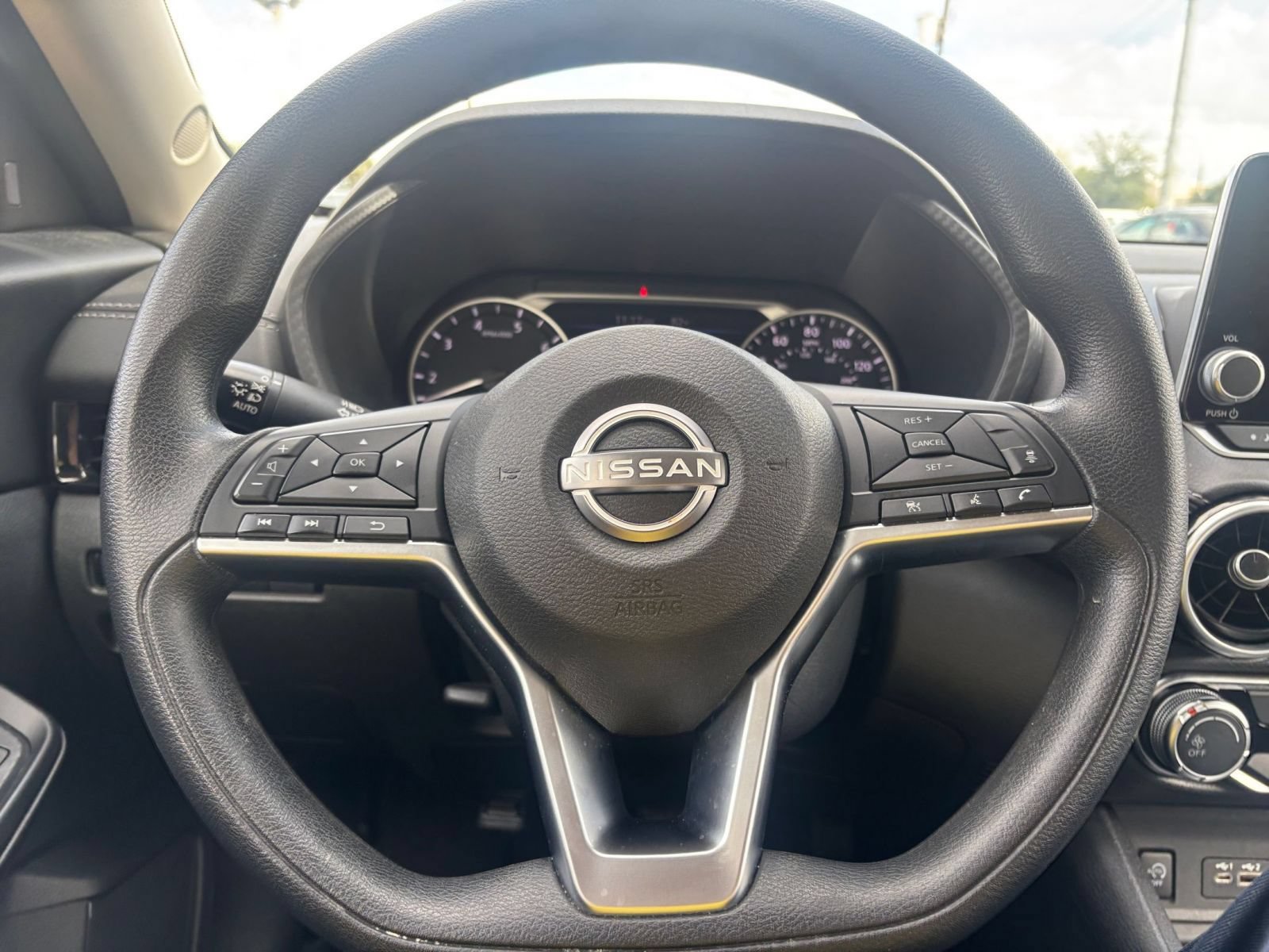 Used 2025 Nissan Sentra SV FWD image 25