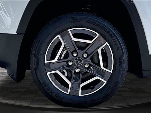 New 2026 Jeep Cherokee Limited AWD/4WD image 12
