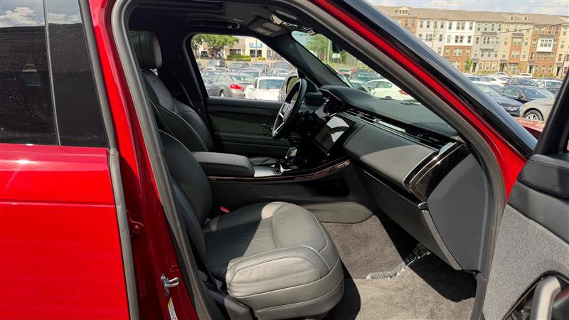 Used 2024 Land Rover Range Rover Sport SE AWD/4WD image 15
