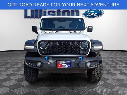 Used 2024 Jeep Wrangler Unlimited AWD/4WD image 2
