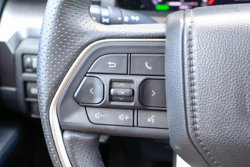 Used 2026 Toyota 4Runner TRD Off-Road Premium AWD/4WD image 15
