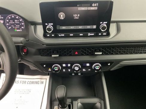 New 2025 Honda Accord SE image 14