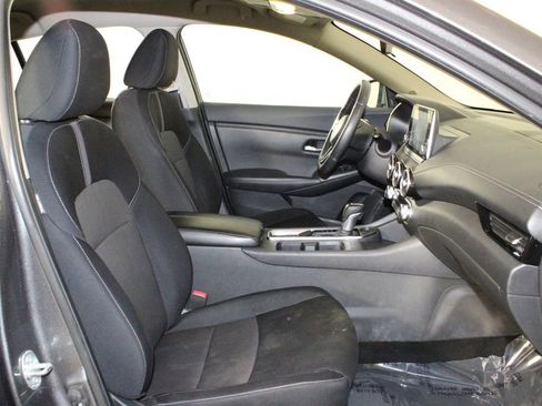 Used 2021 Nissan Sentra SV image 14