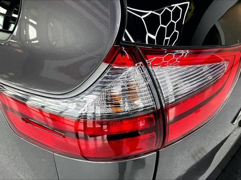 Used 2020 Toyota Sienna LE w/ LE Preferred Package AWD/4WD image 23