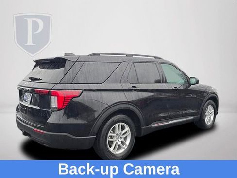 Used 2025 Ford Explorer Active image 5
