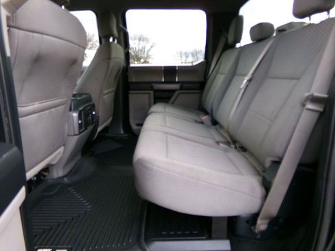Used 2017 Ford F250 XLT w/ XLT Value Package image 11