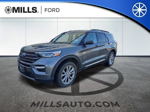 Used 2023 Ford Explorer XLT w/ Equipment Group 202A AWD/4WD image 1