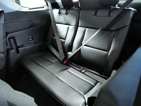 Certified 2023 Ford Explorer Limited w/ Limited Technology Package image 15