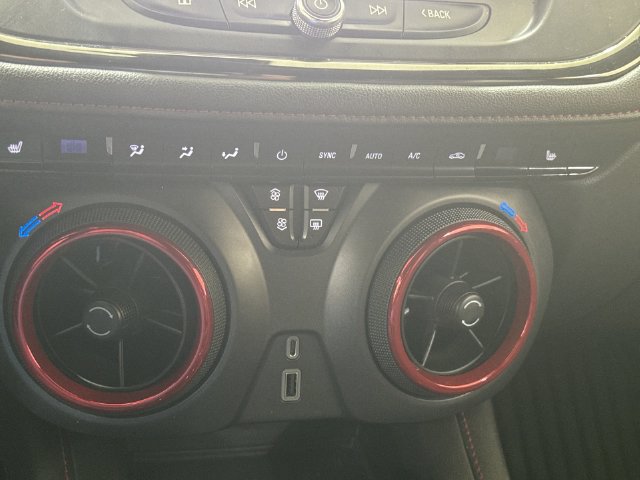 Used 2022 Chevrolet Blazer RS FWD image 18