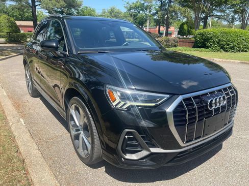Used 2021 Audi Q3 2.0T Premium Plus w/ Premium Plus Package AWD/4WD image 7