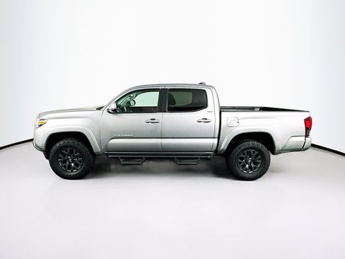 Used 2023 Toyota Tacoma SR5 w/ Technology Package AWD/4WD image 4