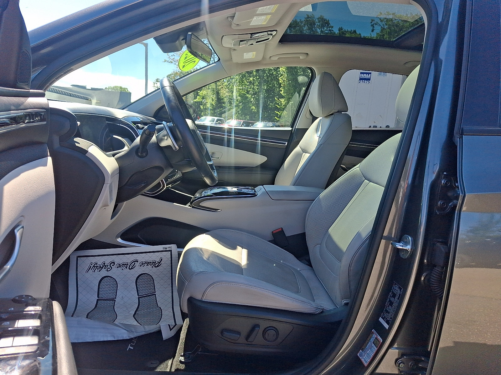 Used 2023 Hyundai Tucson Limited w/ Cargo Package AWD/4WD image 13