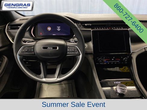 Certified 2023 Jeep Grand Cherokee Altitude AWD/4WD image 32
