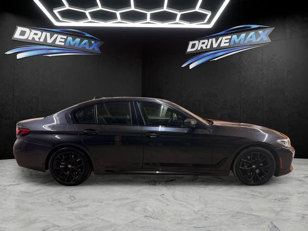 Used 2021 BMW 540i xDrive w/ M Sport Package AWD/4WD image 4