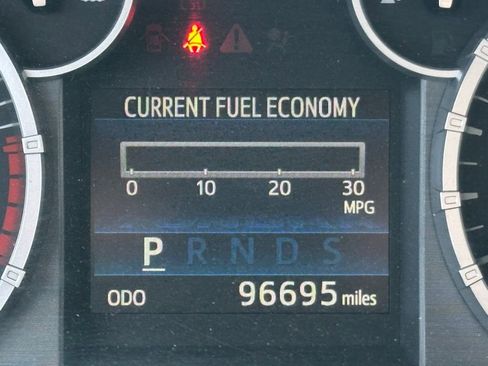 Used 2014 Toyota Tundra Limited image 22