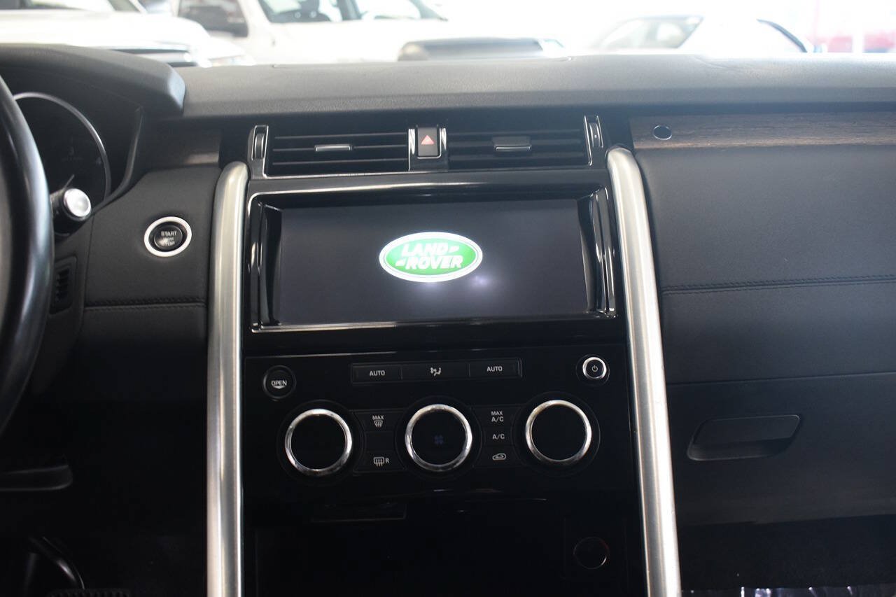 Used 2017 Land Rover Discovery HSE AWD/4WD image 32