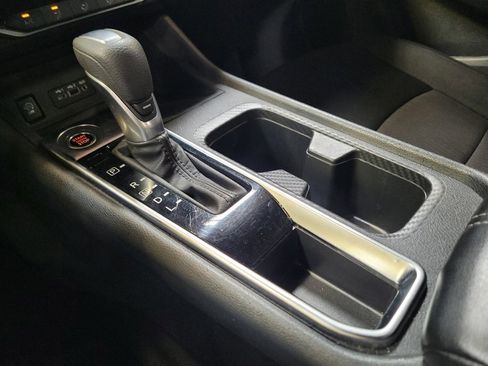 Used 2024 Nissan Sentra SV FWD image 26