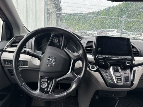 Used 2018 Honda Odyssey Elite image 14