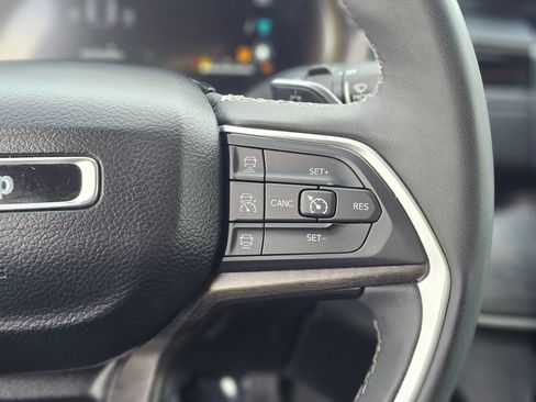 Used 2024 Jeep Grand Cherokee Limited 4xe AWD/4WD image 18