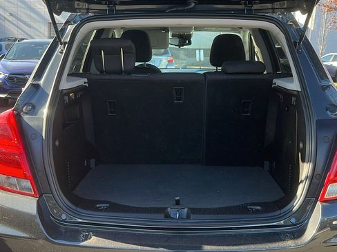 Used 2017 Chevrolet Trax LT w/ Sun & Sound Package image 25