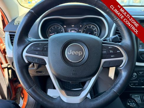 Used 2014 Jeep Cherokee Trailhawk w/ Leather Interior Group image 18