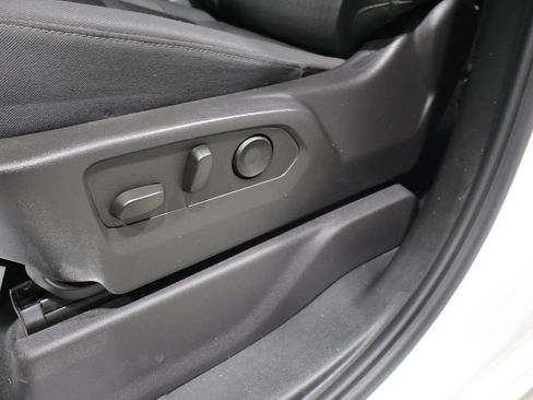 Used 2025 GMC Sierra 3500 SLE w/ Preferred Package AWD/4WD image 12
