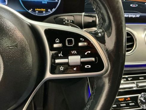 Used 2019 Mercedes-Benz E 300 4MATIC image 26