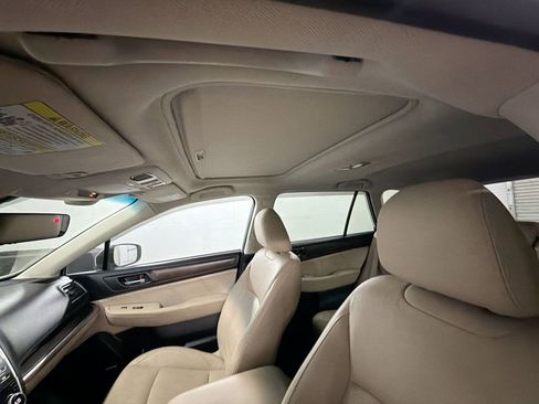 Used 2018 Subaru Outback 2.5i Limited image 18