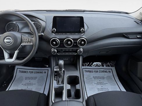 Used 2024 Nissan Sentra SV FWD image 17