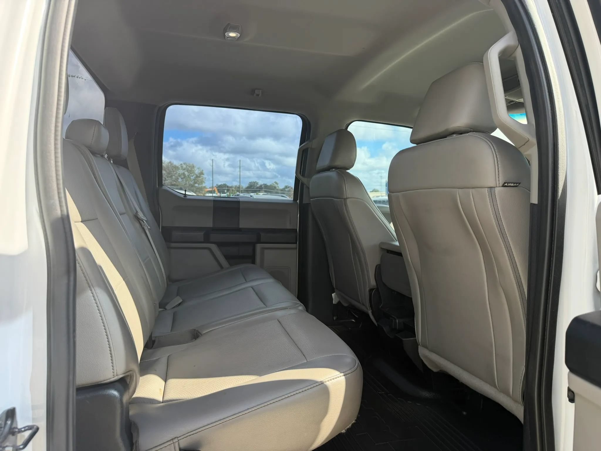 Used 2019 Ford F250 XL w/ Power Equipment Group AWD/4WD image 19