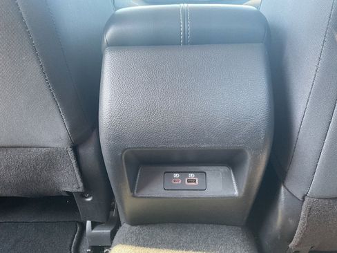 Used 2025 Nissan Altima 2.5 SV FWD image 12