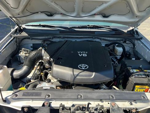 Used 2005 Toyota Tacoma 4x4 Access Cab image 32