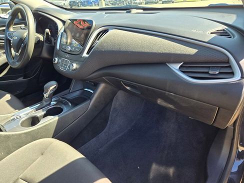 Used 2023 Chevrolet Malibu LT image 19
