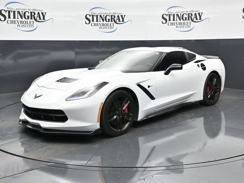 Used 2019 Chevrolet Corvette Stingray Coupe w/ Carbon Flash Badge Package RWD image 3